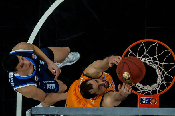 并最终斩获 并最终斩获