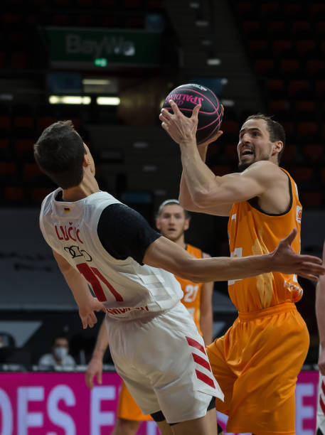 强者如云的 强者如云的