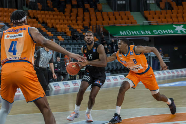 即便面对强 即便面对强