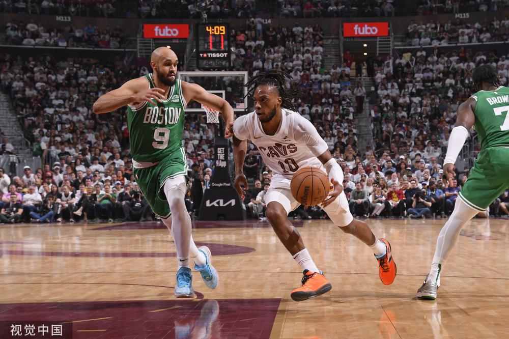 共同铸就了 共同铸就了